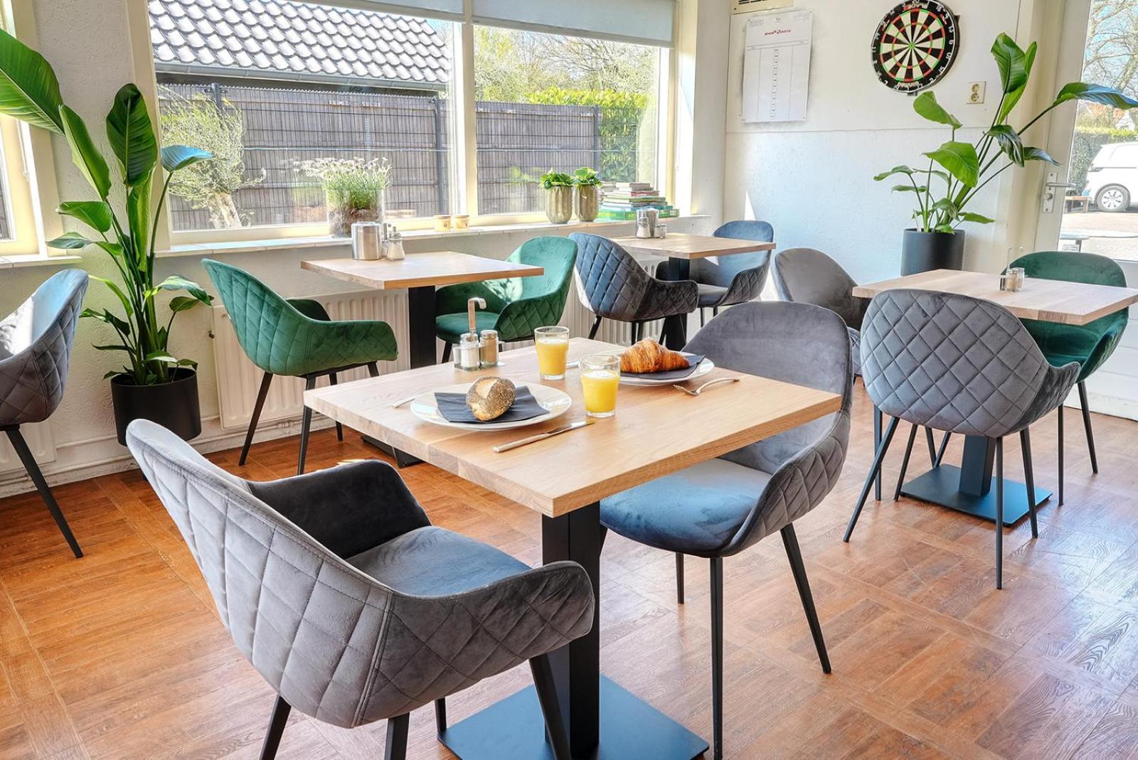 Hotel-Pension Ouddorp Zimmer foto